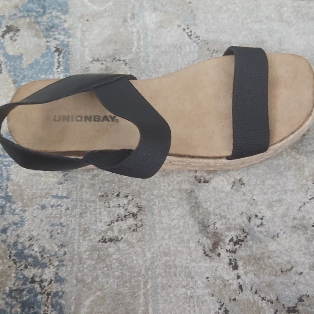Unionbay Black Espadrille Platform Sandals